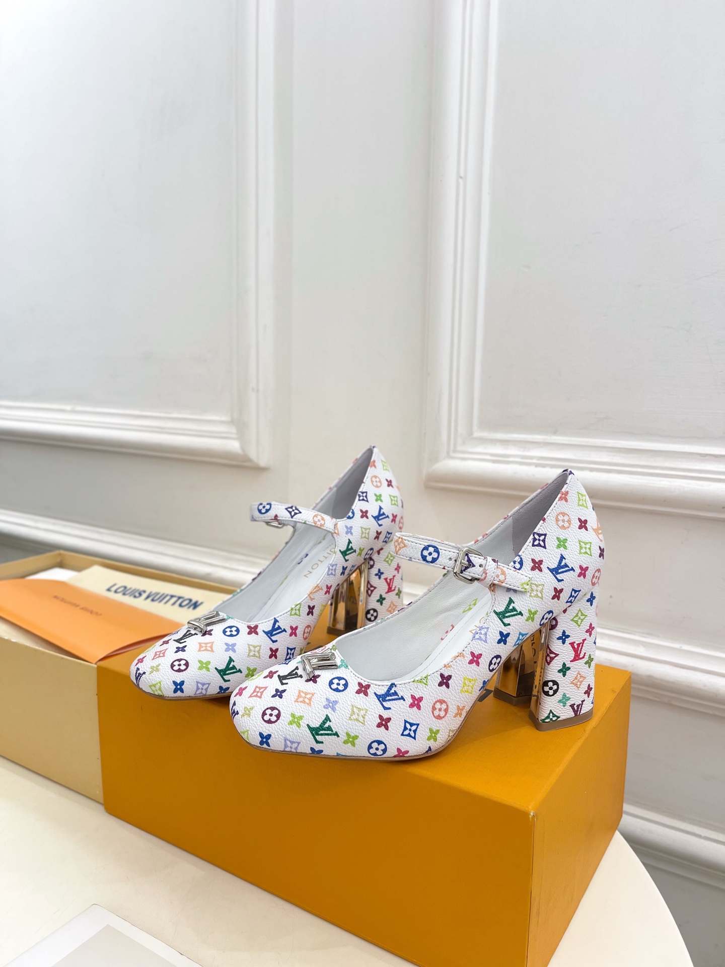 Women's high heels